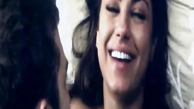 لاتین, برهنه می شود در طول یک حزب فیلمهای سکسی گی