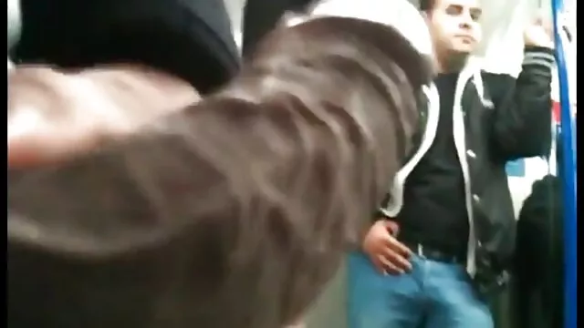 دختر در لباس گاییدن وسیله مرد sex گی