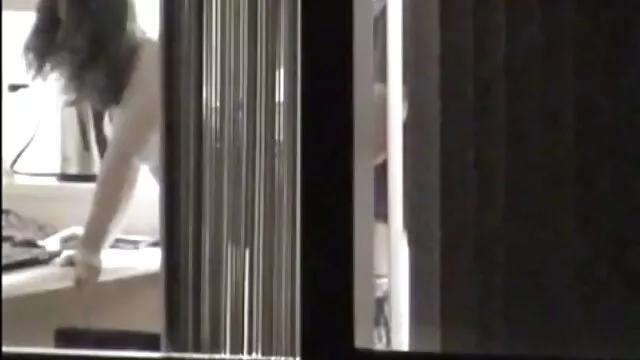 ورزش ها در شورت گیsex fucks در یک دختر