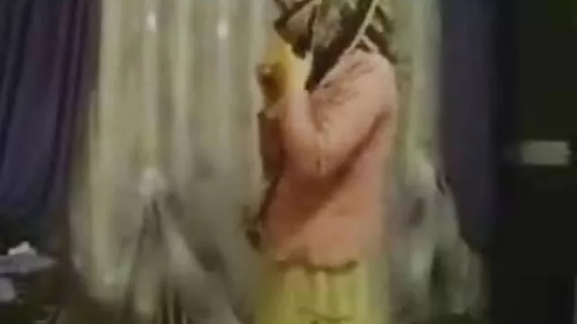 تیفانی است که با داشتن سرگرم کننده در ماشین سکس گی