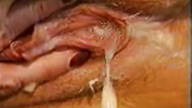 ورزش داستانسکسی گی ها را دوست دارد بسیاری روی تخت با شوهرش
