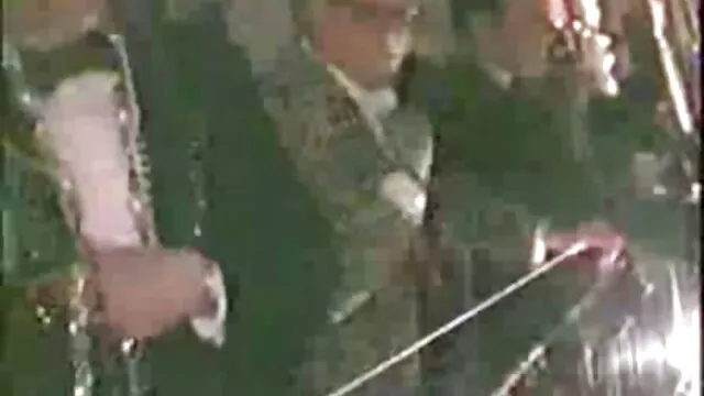 سپاسگزار پوره بازدید, تراشیده گربه با یک گیسکس کیر در یک خلسه