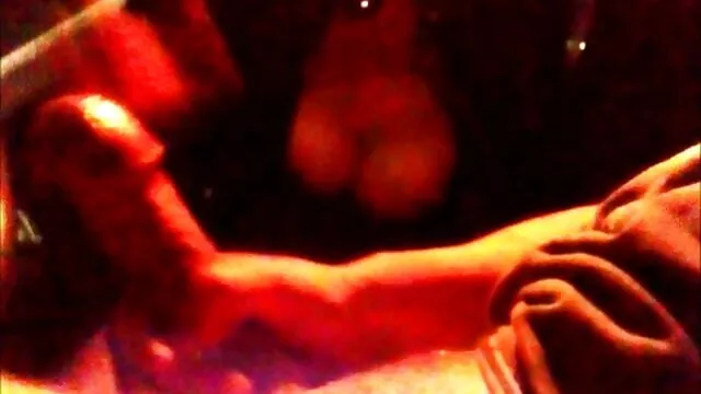 پیر گل میخ تقلب در همسر خود را گی sex با یک نوجوان سبزه با الاغ خوشمزه